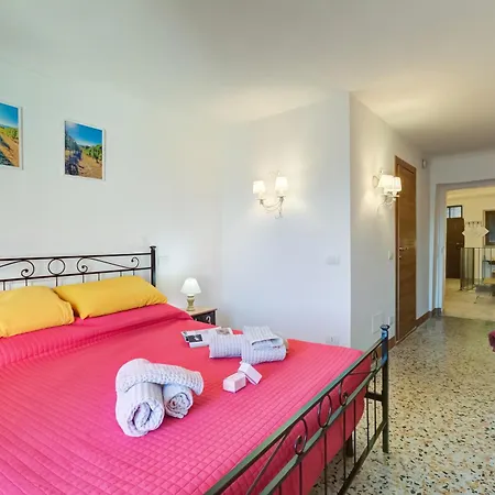 شقة Borgo Castello - Happy